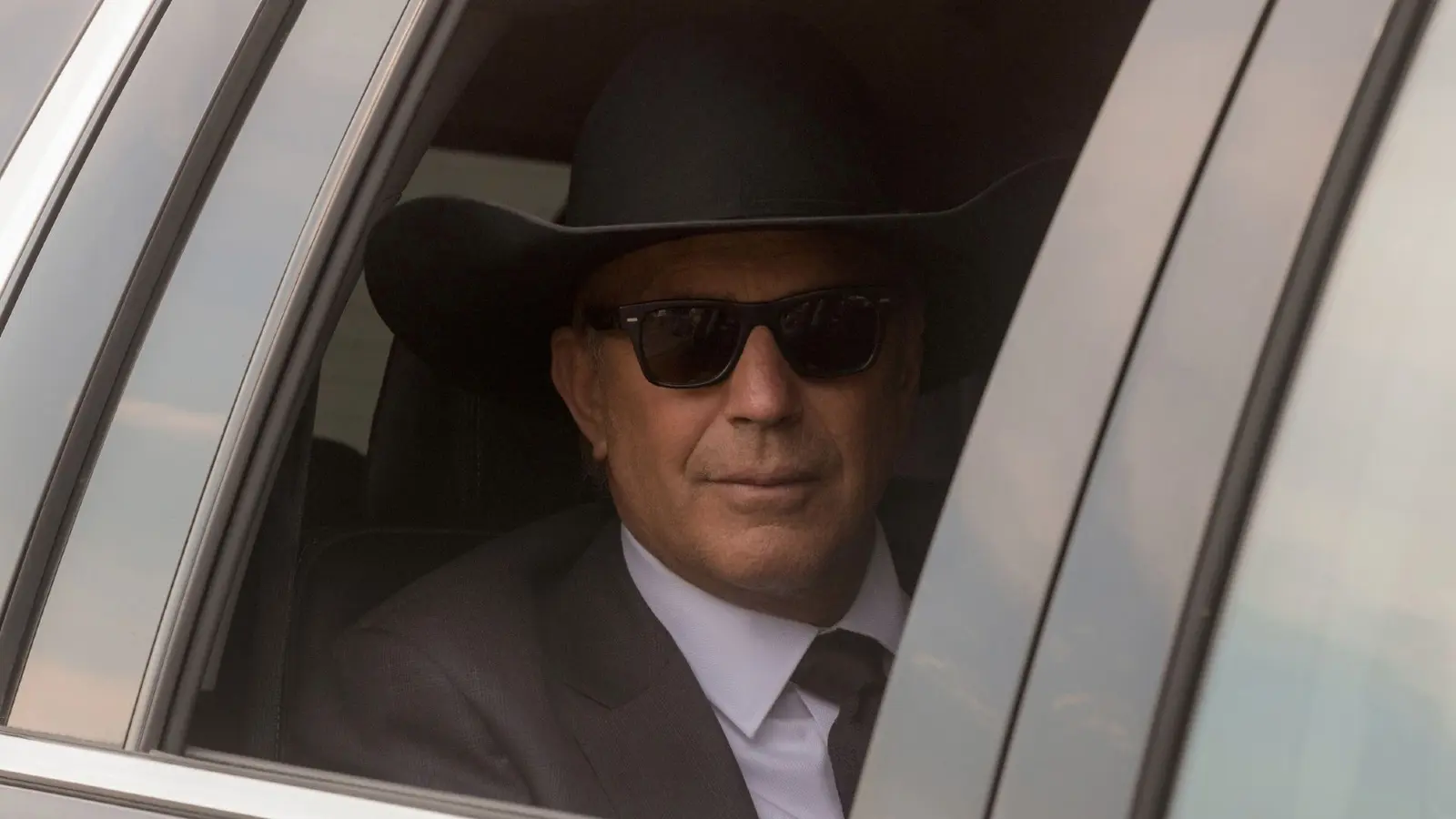 Netflix lansează serie inspirată de Taylor Sheridan
