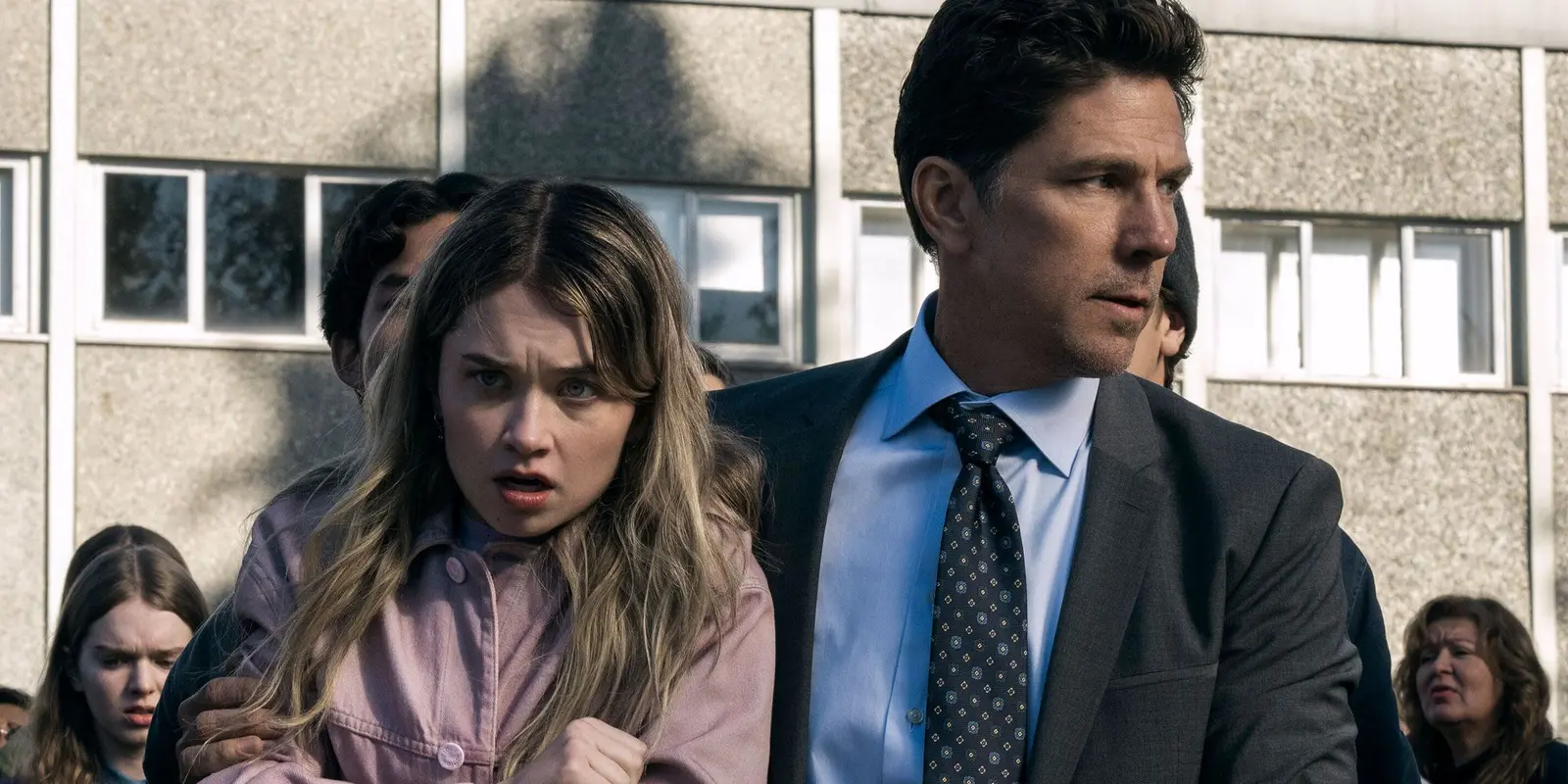 Carrie revine: Prime Video ia în calcul un al doilea sezon pentru adaptarea lui Mike Flanagan