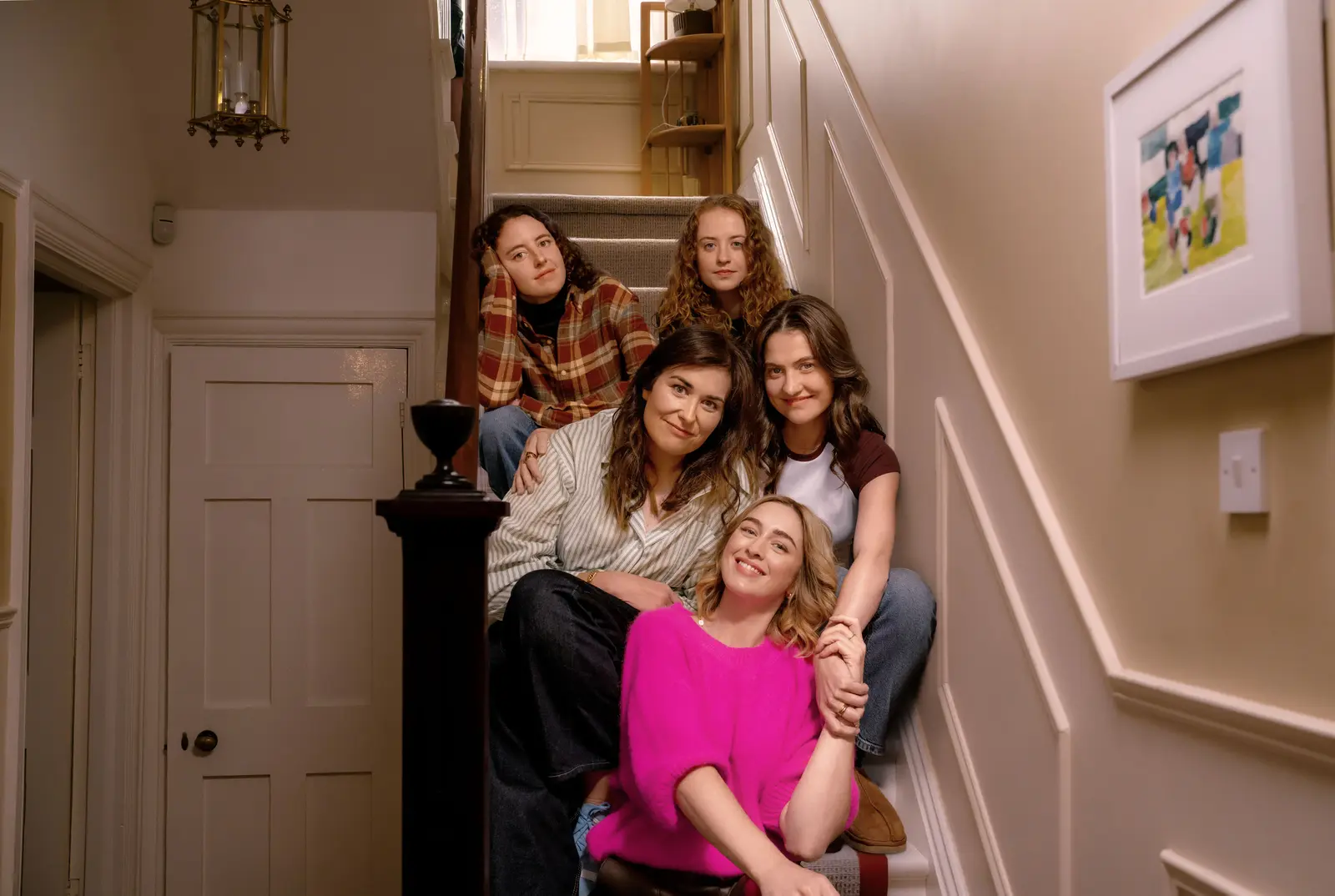 Roku lansează platforma Howdy cu drepturi exclusive pentru seria The Walsh Sisters